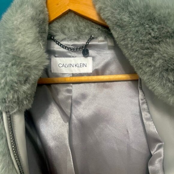 Calvin Klein Faux Fur Winter Jacket - Picture 4 of 6